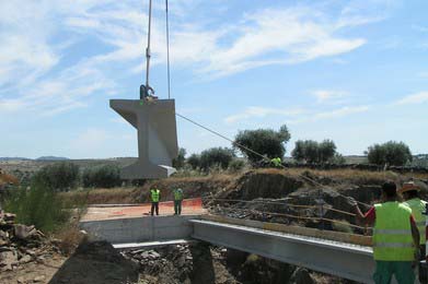 Pasos superiores sobre vías férreas. Tramo Cáceres- Valencia de Alcántara., Vías y Estructuras